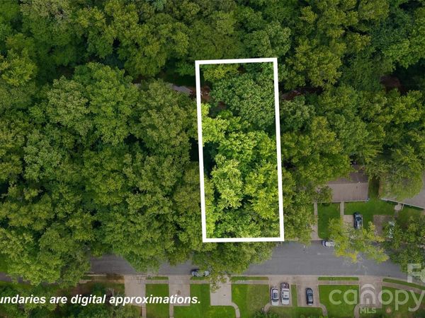4613 Highlake Drive , Charlotte, NC 28215
