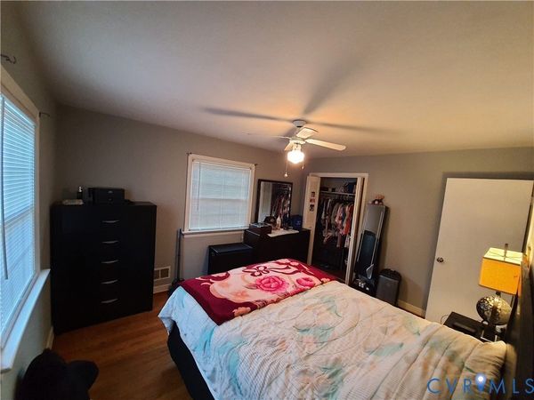 5320 lingle Lane , North Chesterfield, VA 23234