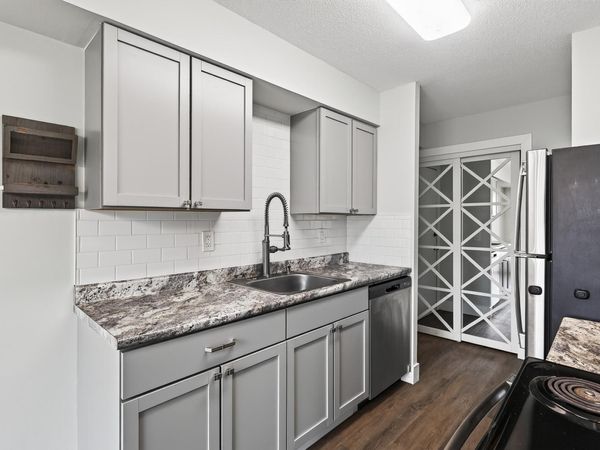 810 6th Street S, Unit 1, Hopkins, MN 55343