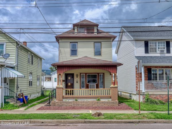 44 W Grand Street, Nanticoke, PA 18634