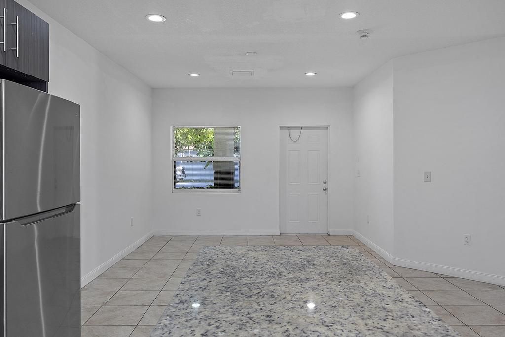 105 2nd Street, Unit 1, Lake Park, FL 33403 Photo