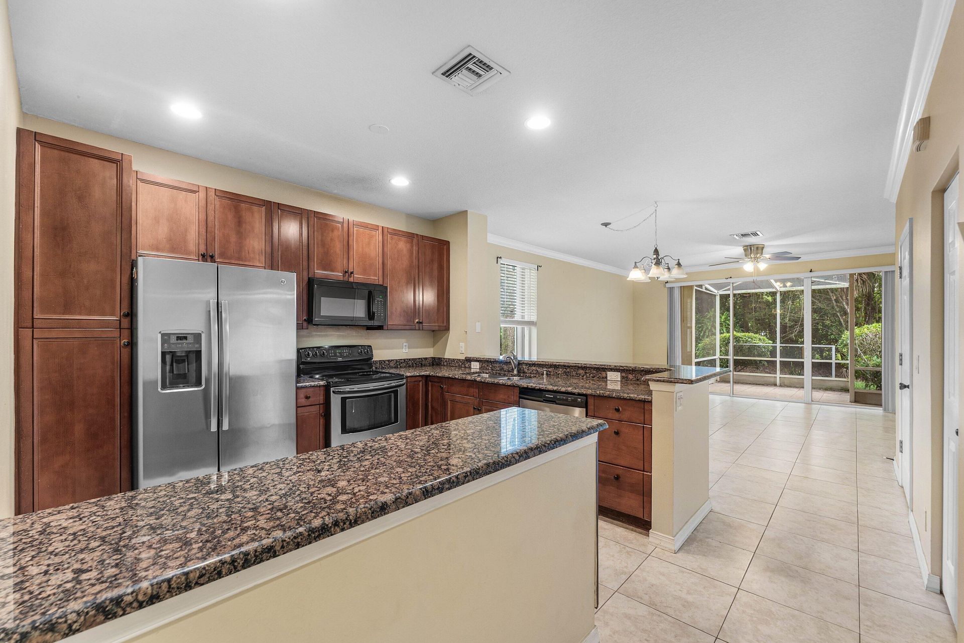 9650 Lago Drive, Boynton Beach, FL 33472 Photo