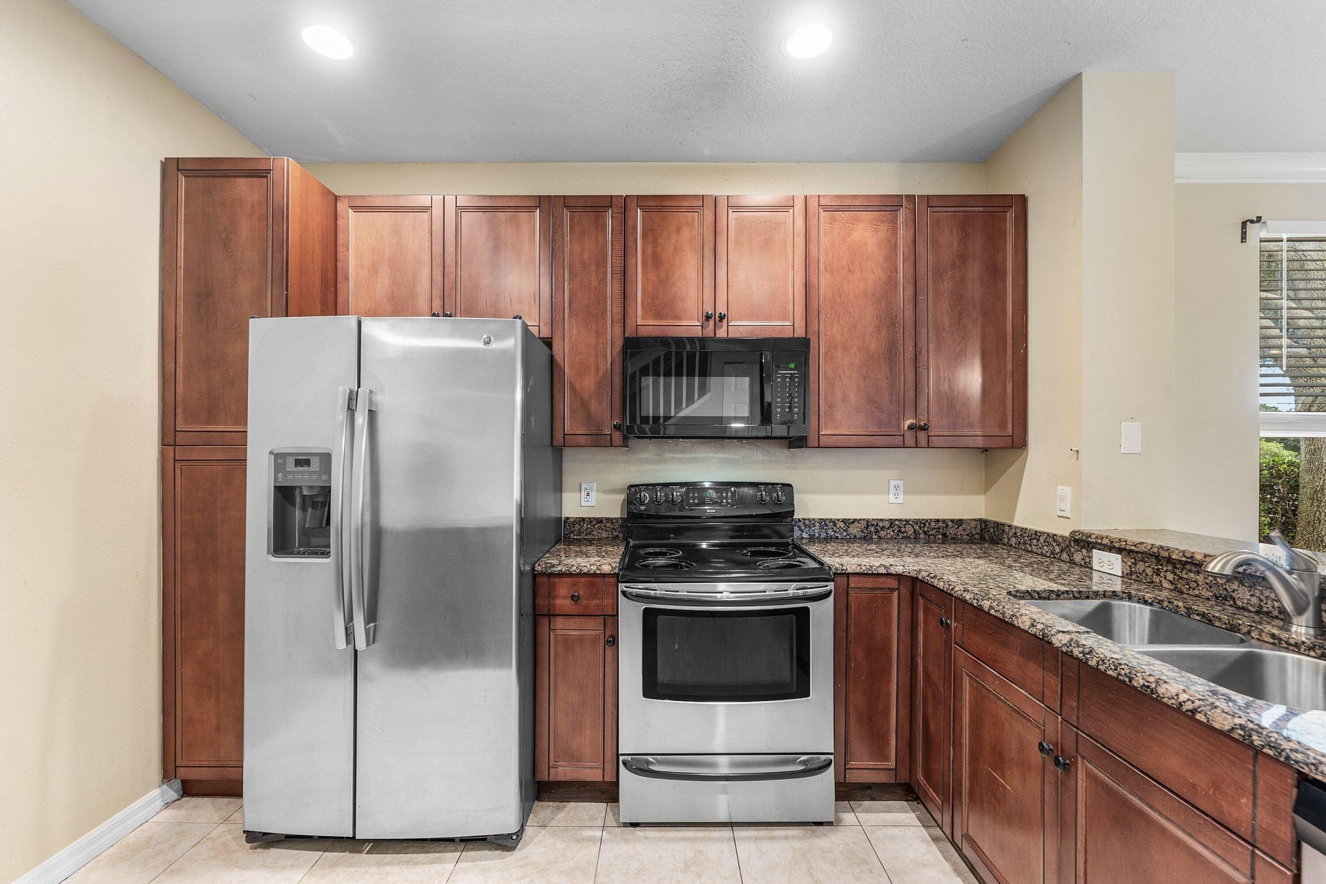 9650 Lago Drive, Boynton Beach, FL 33472 Photo