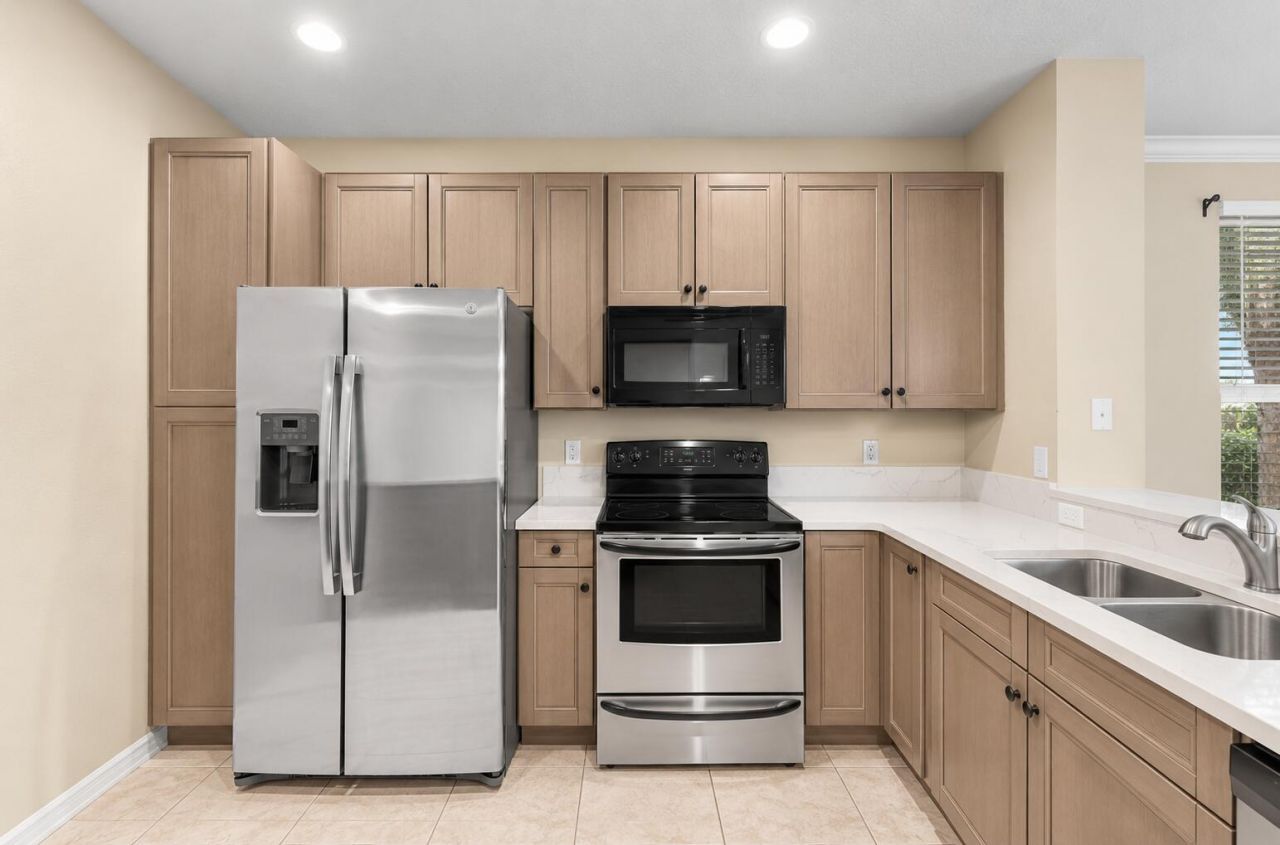 9650 Lago Drive, Boynton Beach, FL 33472 Photo