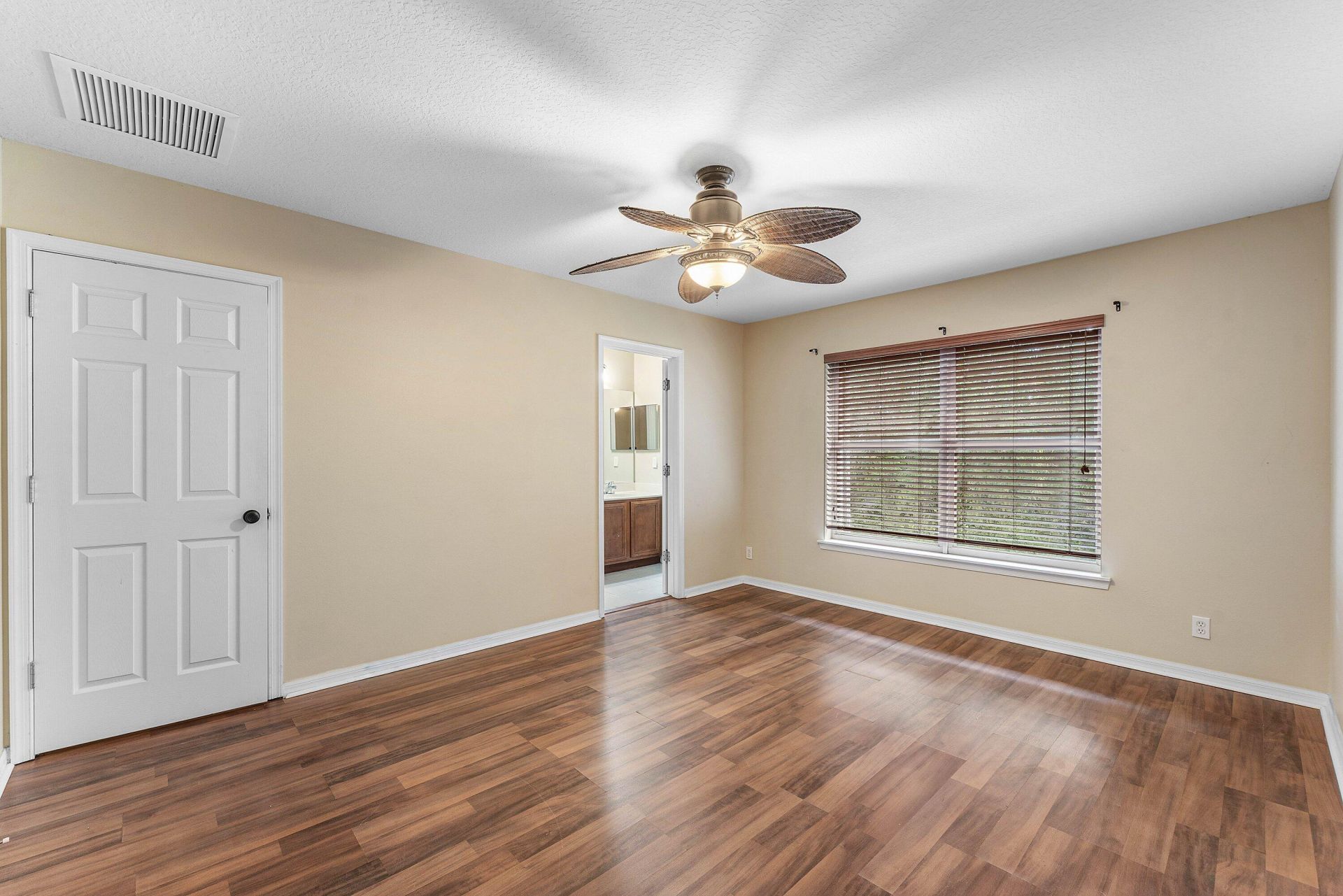 9650 Lago Drive, Boynton Beach, FL 33472 Photo