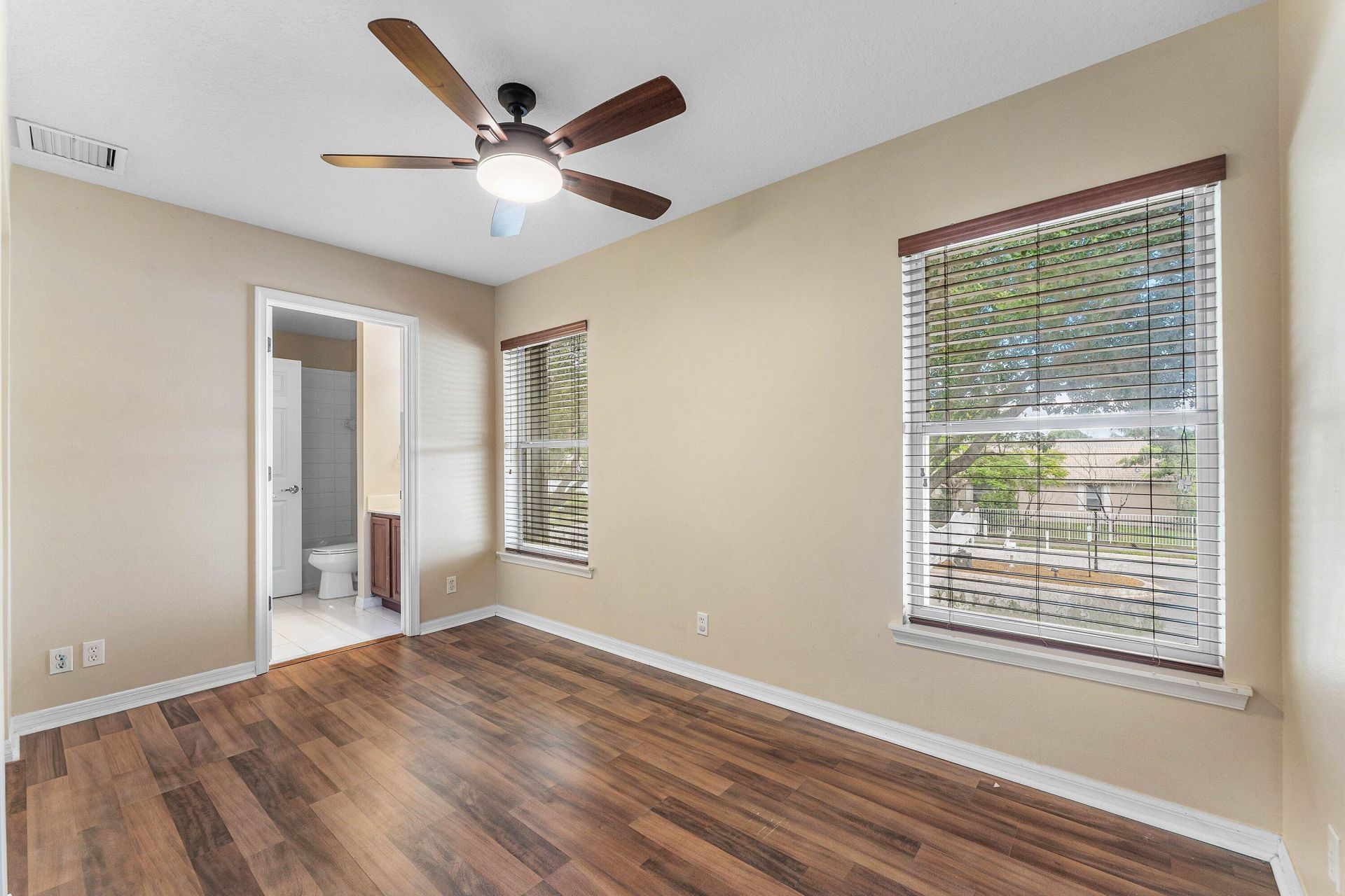 9650 Lago Drive, Boynton Beach, FL 33472 Photo