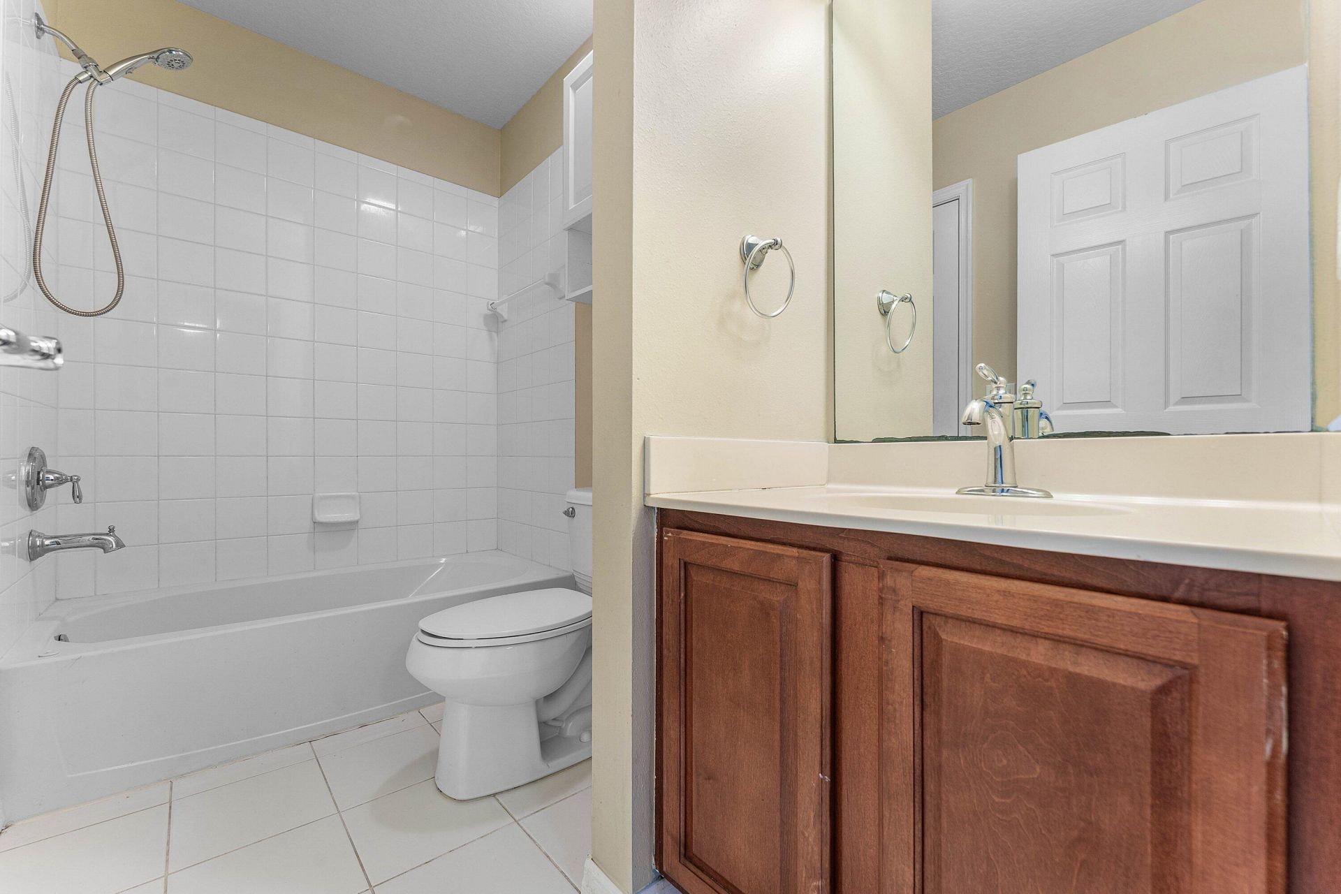9650 Lago Drive, Boynton Beach, FL 33472 Photo