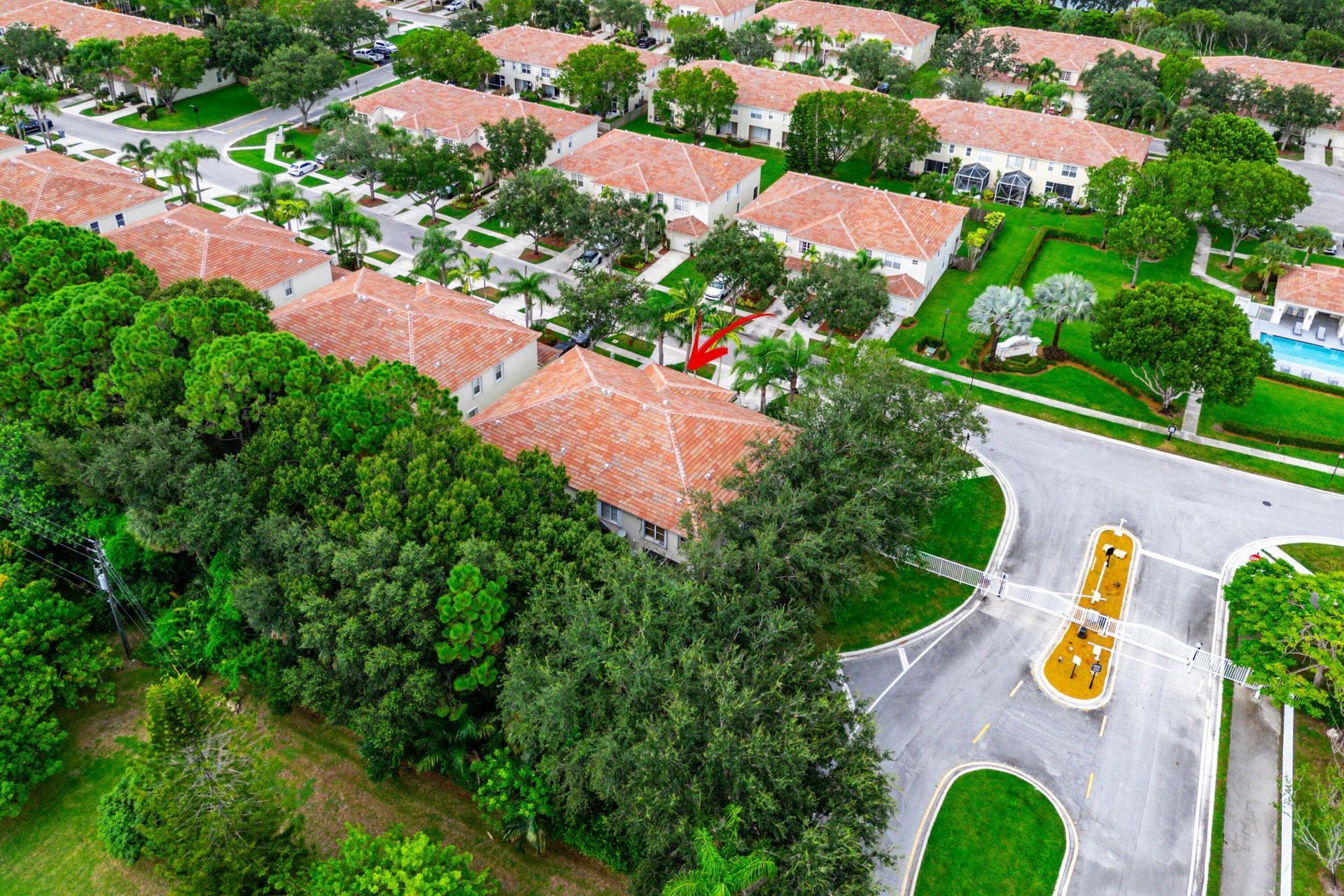 9650 Lago Drive, Boynton Beach, FL 33472 Photo