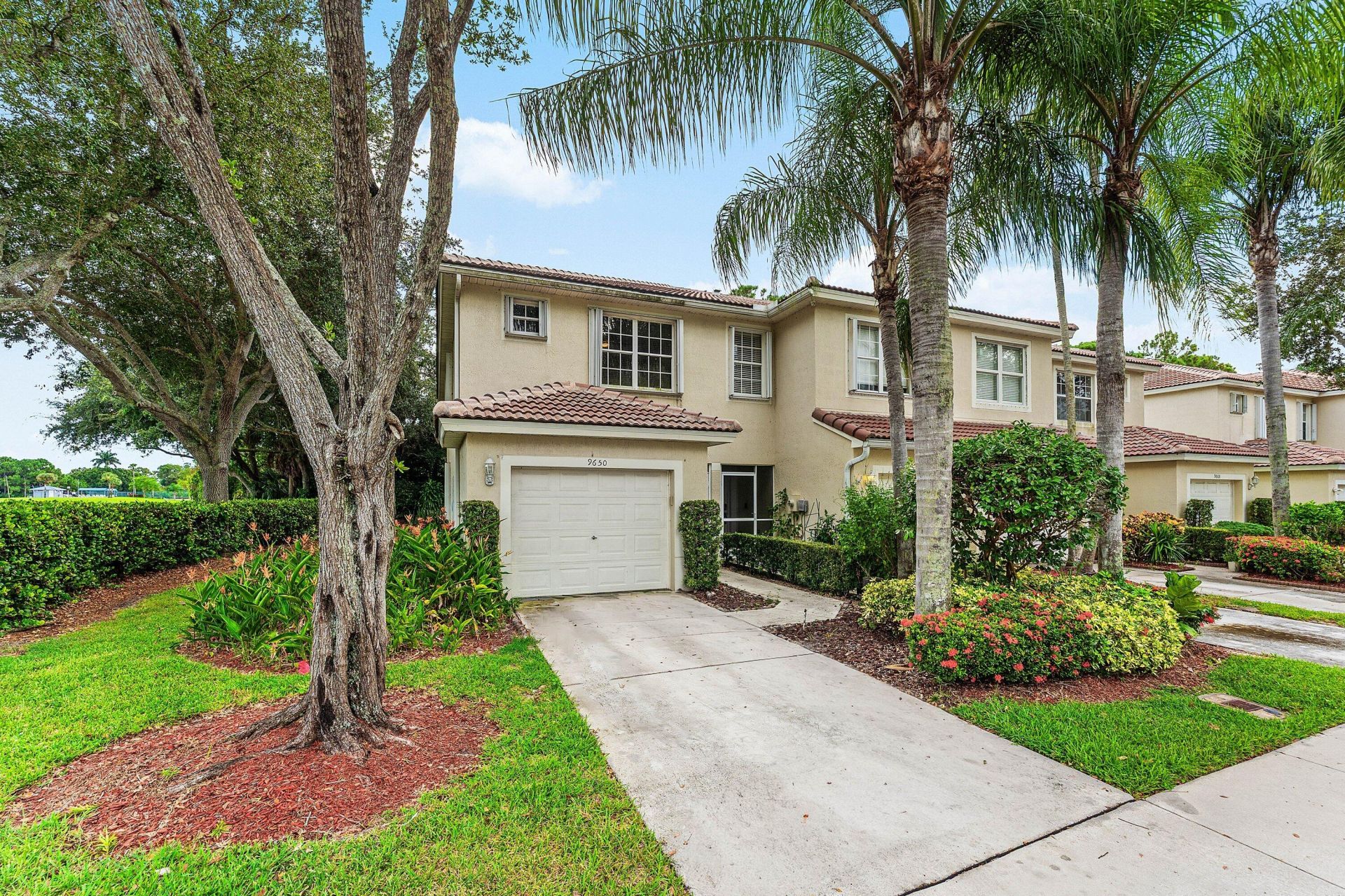 9650 Lago Drive, Boynton Beach, FL 33472 Photo