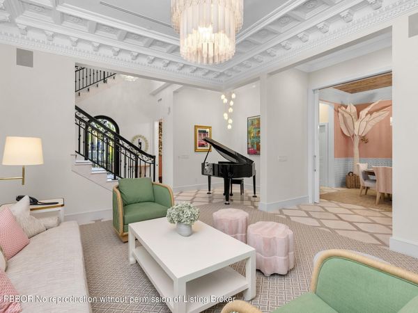 331 Australian Avenue, Unit 2, Palm Beach, FL 33480