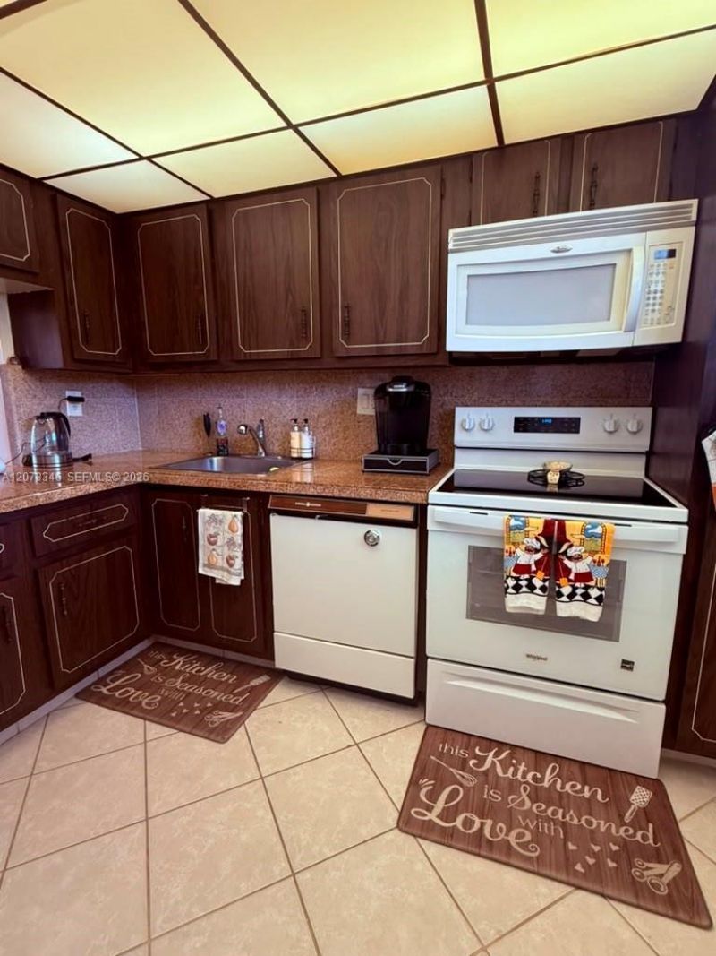 8330 Sands Point Blvd , Unit N208, Tamarac, FL 33321 Photo