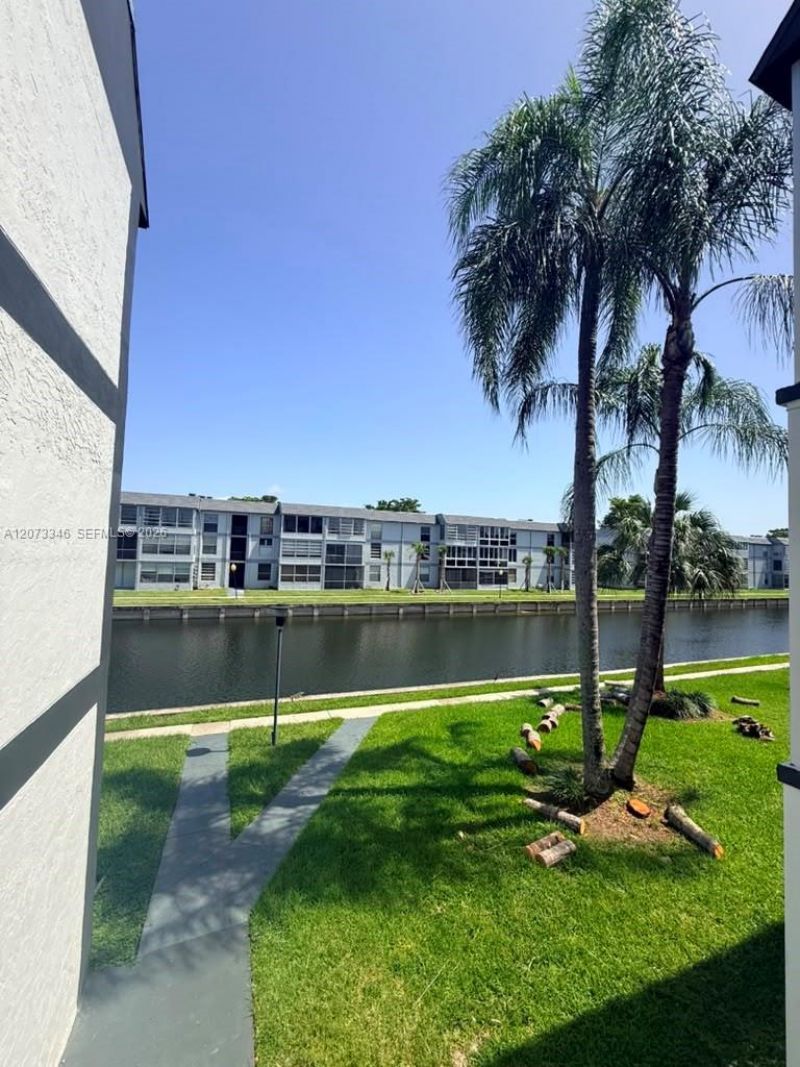 8330 Sands Point Blvd , Unit N208, Tamarac, FL 33321 Photo