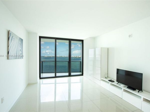460 NE 28th St , Unit 2202, Miami, FL 33137