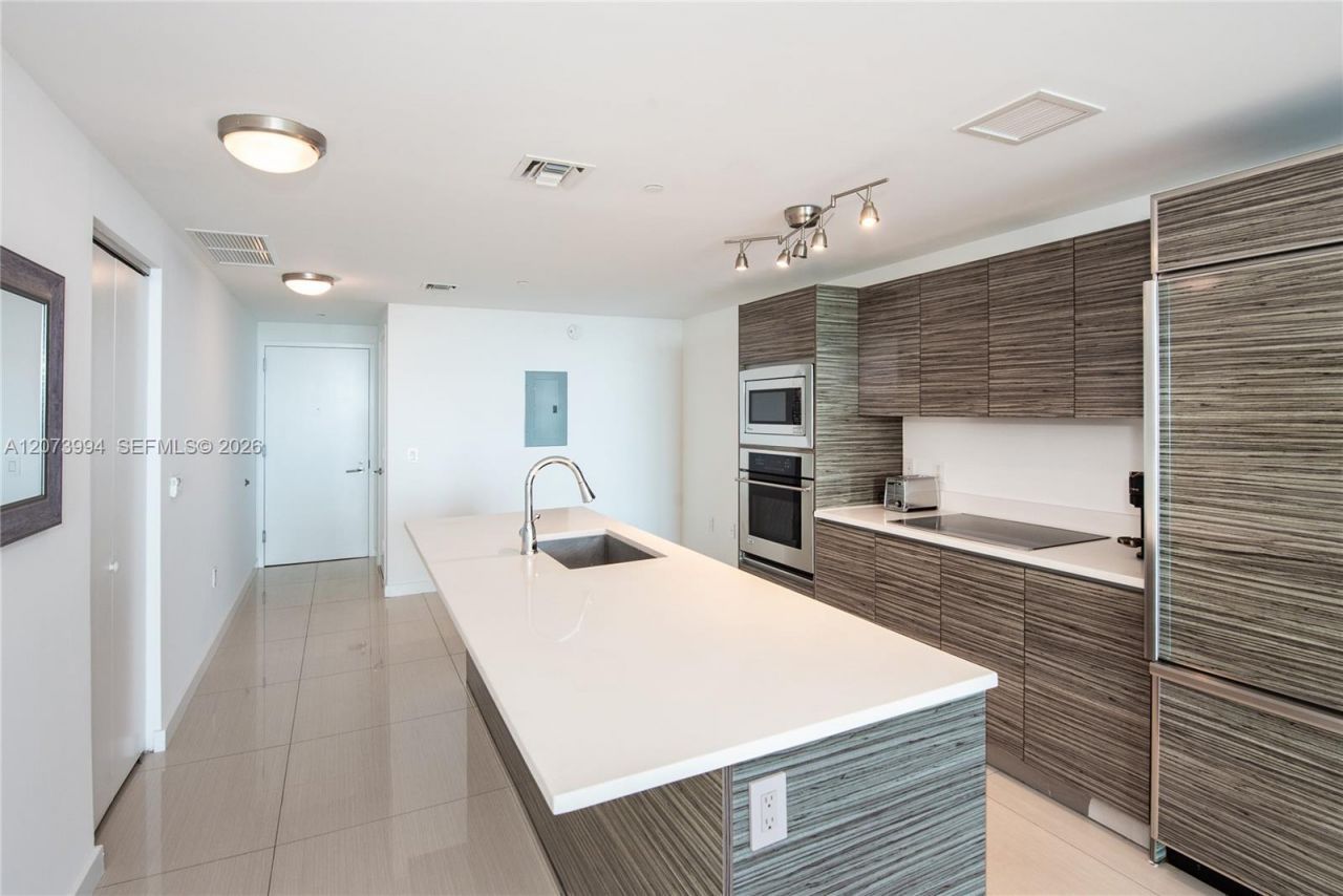 460 NE 28th St, Unit 2202, Miami, FL 33137 Photo