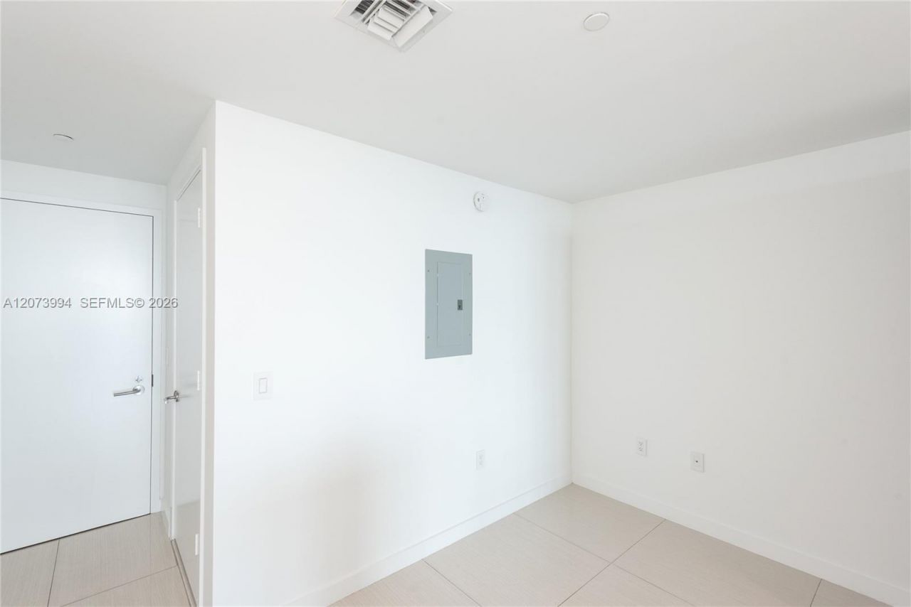 460 NE 28th St, Unit 2202, Miami, FL 33137 Photo