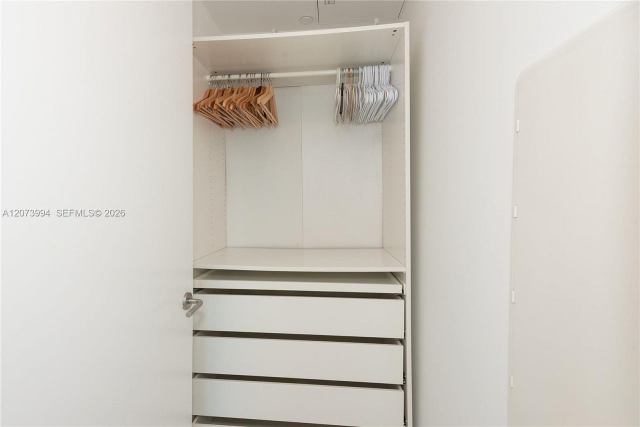 460 NE 28th St, Unit 2202, Miami, FL 33137 Photo