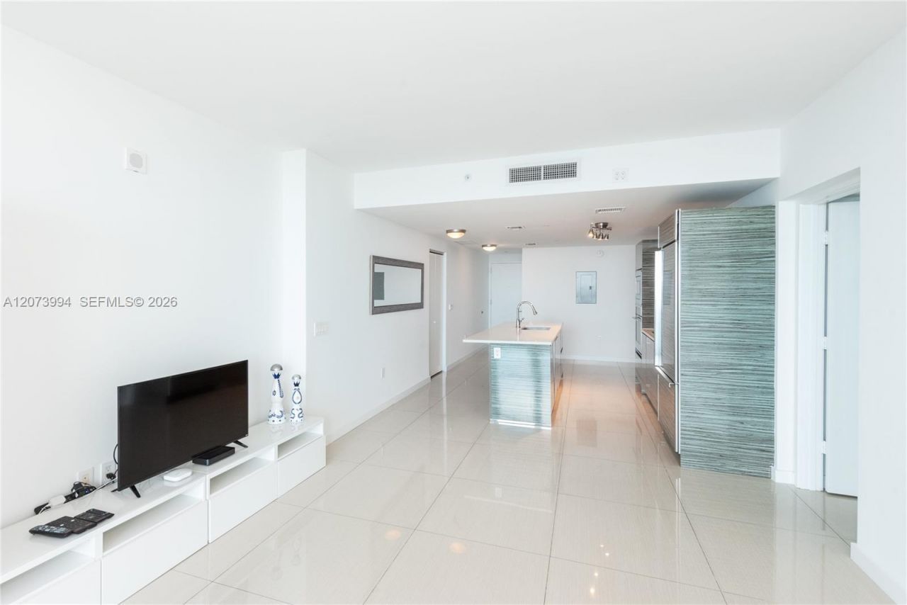 460 NE 28th St, Unit 2202, Miami, FL 33137 Photo