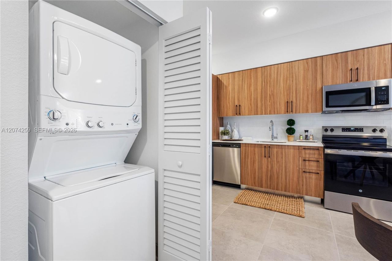 208 N Federal Hwy , Unit 421, Pompano Beach, FL 33062 Photo