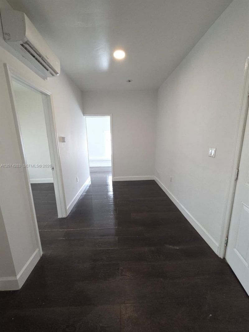 337 SW 10th Ave , Unit 5, Miami, FL 33130 Photo
