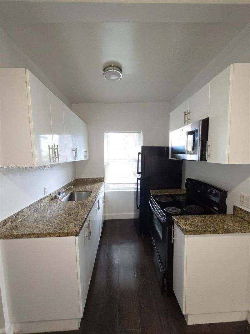 337 SW 10th Ave , Unit 5, Miami, FL 33130 Photo