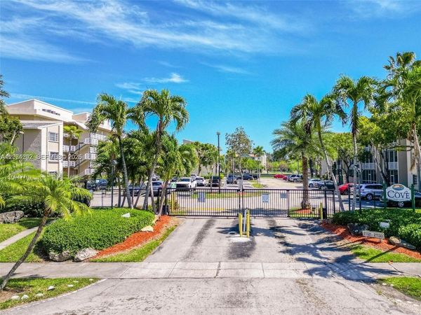 21121 SW 85th Ave, Unit 308, Cutler Bay, FL 33189