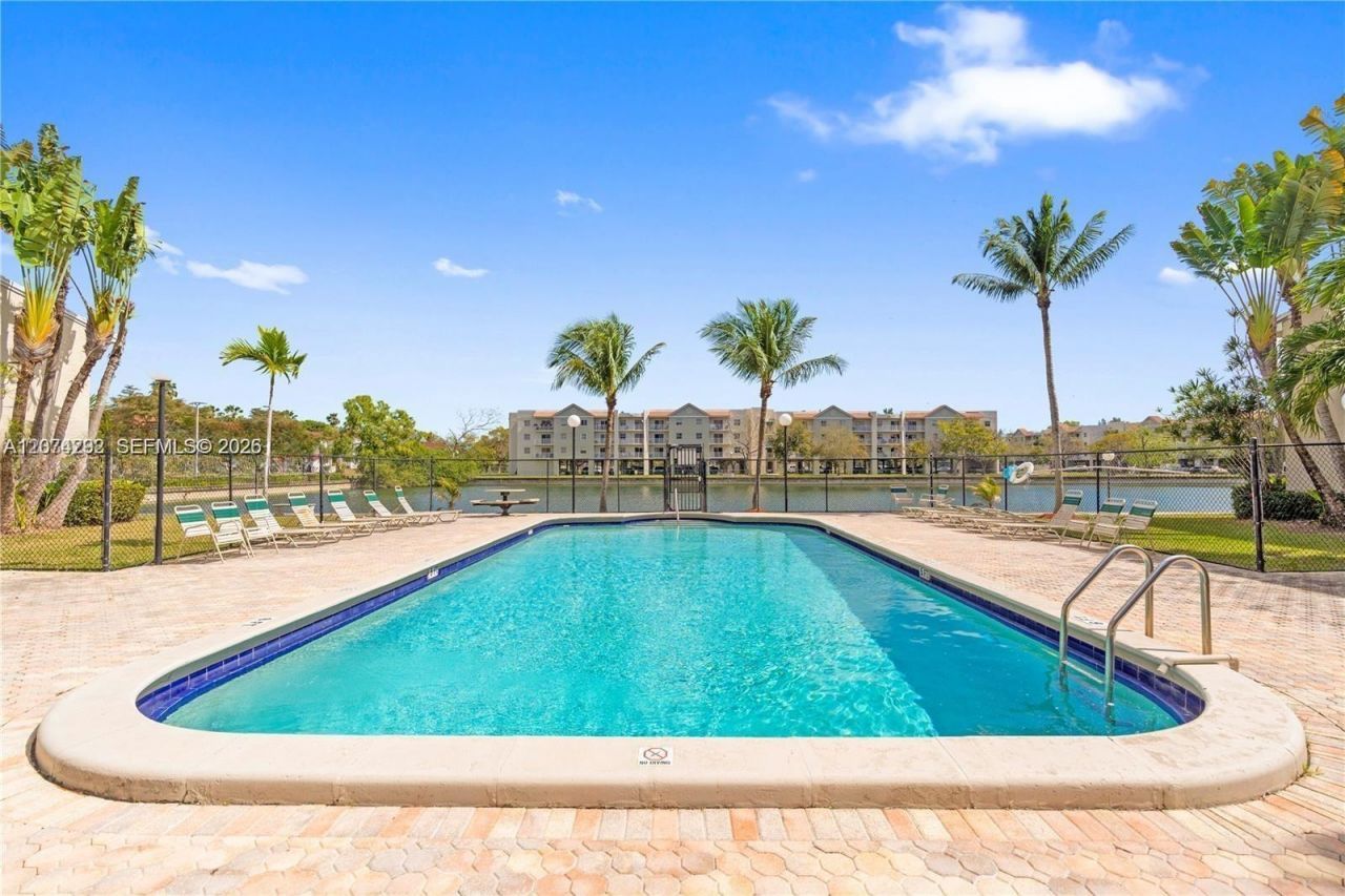 21121 SW 85th Ave , Unit 308, Cutler Bay, FL 33189 Photo