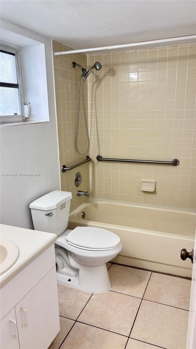 21121 SW 85th Ave , Unit 308, Cutler Bay, FL 33189 Photo