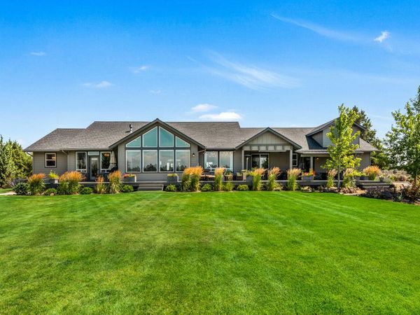 60870 Billadeau Road, Bend, OR 97702