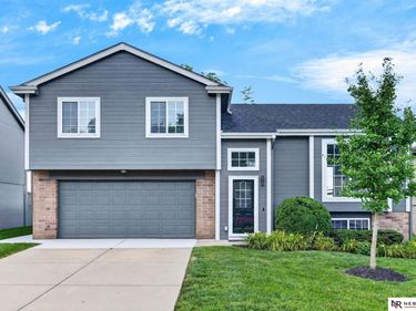 11805 Mary Street, Omaha, NE 68164