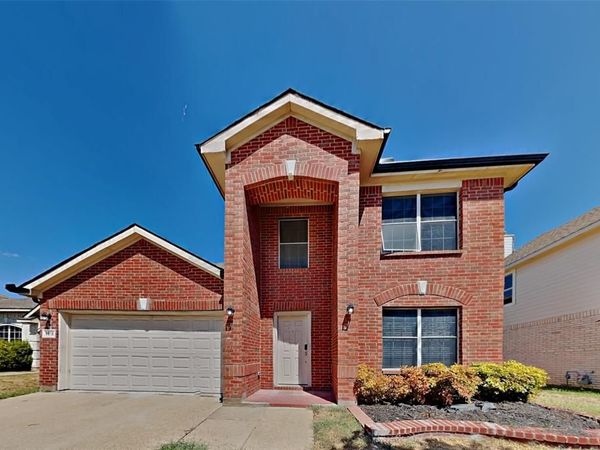 7815 Regent Drive, Arlington, TX 76001