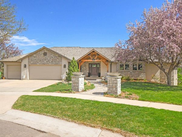 4800 S Caraway Cir, Sioux Falls, SD 57108