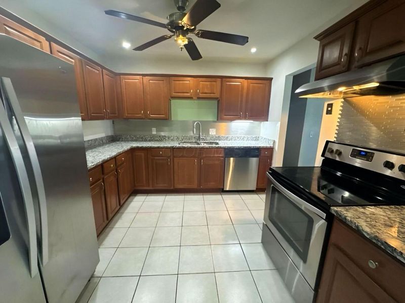 3802 Danube Drive, Groveport, OH 43125 Photo 10