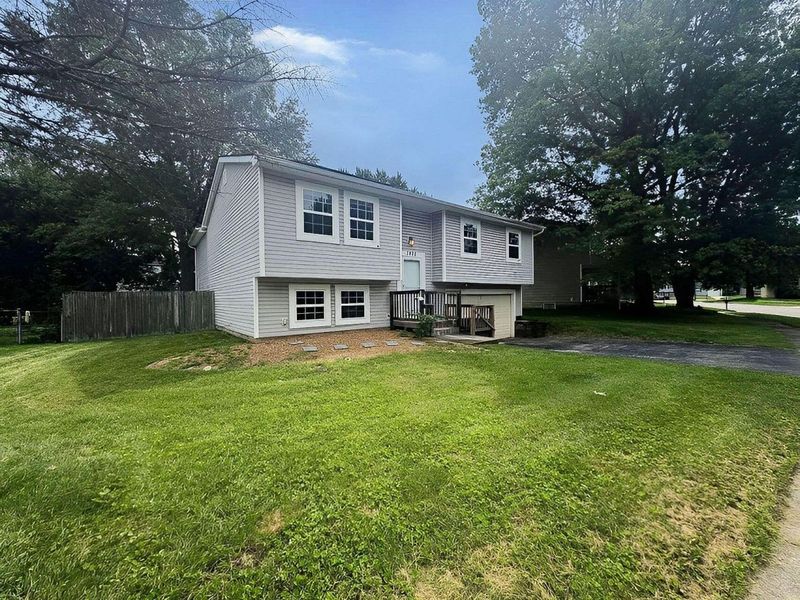 3802 Danube Drive, Groveport, OH 43125 Photo 2