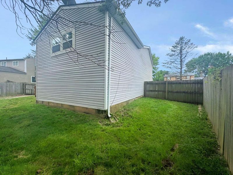 3802 Danube Drive, Groveport, OH 43125 Photo 6