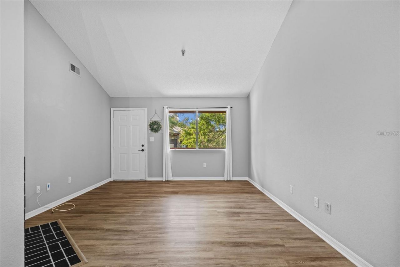 10265 Gandy Boulevard N, Unit 1406, Saint Petersburg, FL 33702 Photo