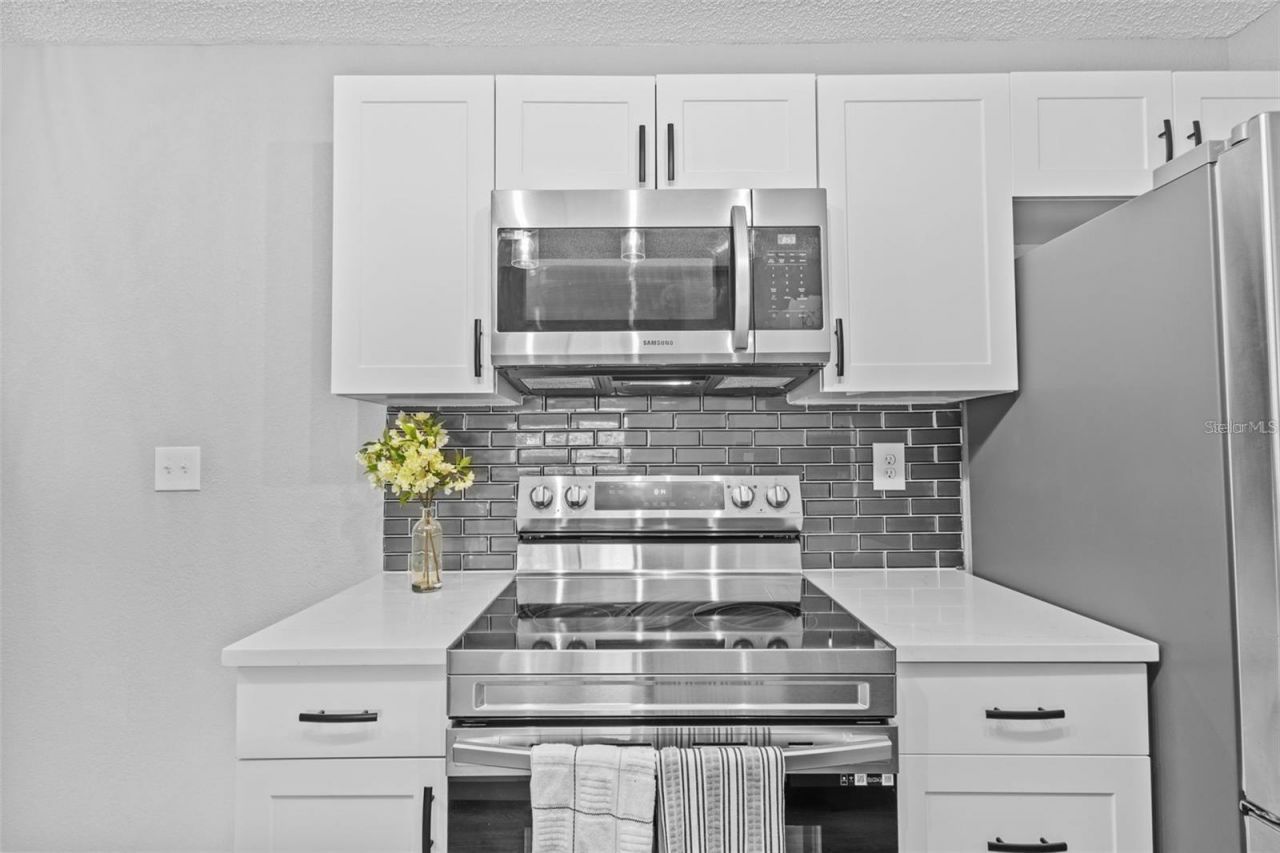 10265 Gandy Boulevard N, Unit 1406, Saint Petersburg, FL 33702 Photo
