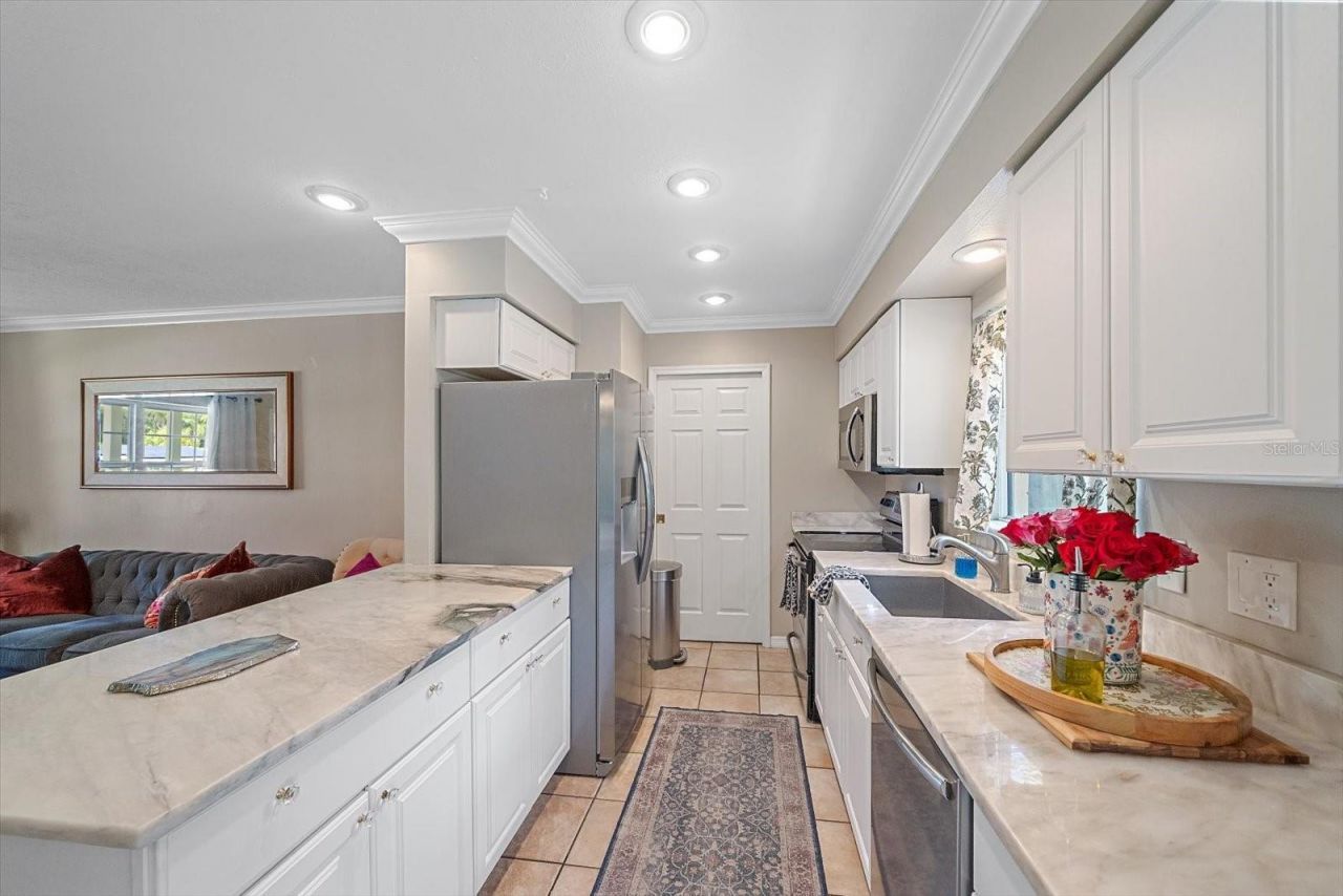 3338 Bailey Street, Sarasota, FL 34237 Photo