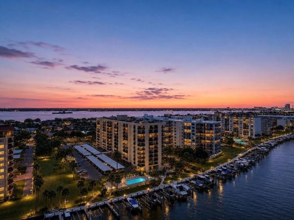 690 ISLAND WAY, Unit 501, CLEARWATER BEACH, FL 33767