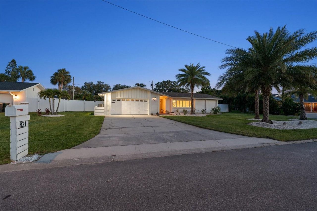 821 Jacaranda Drive, Largo, FL 33770 Photo