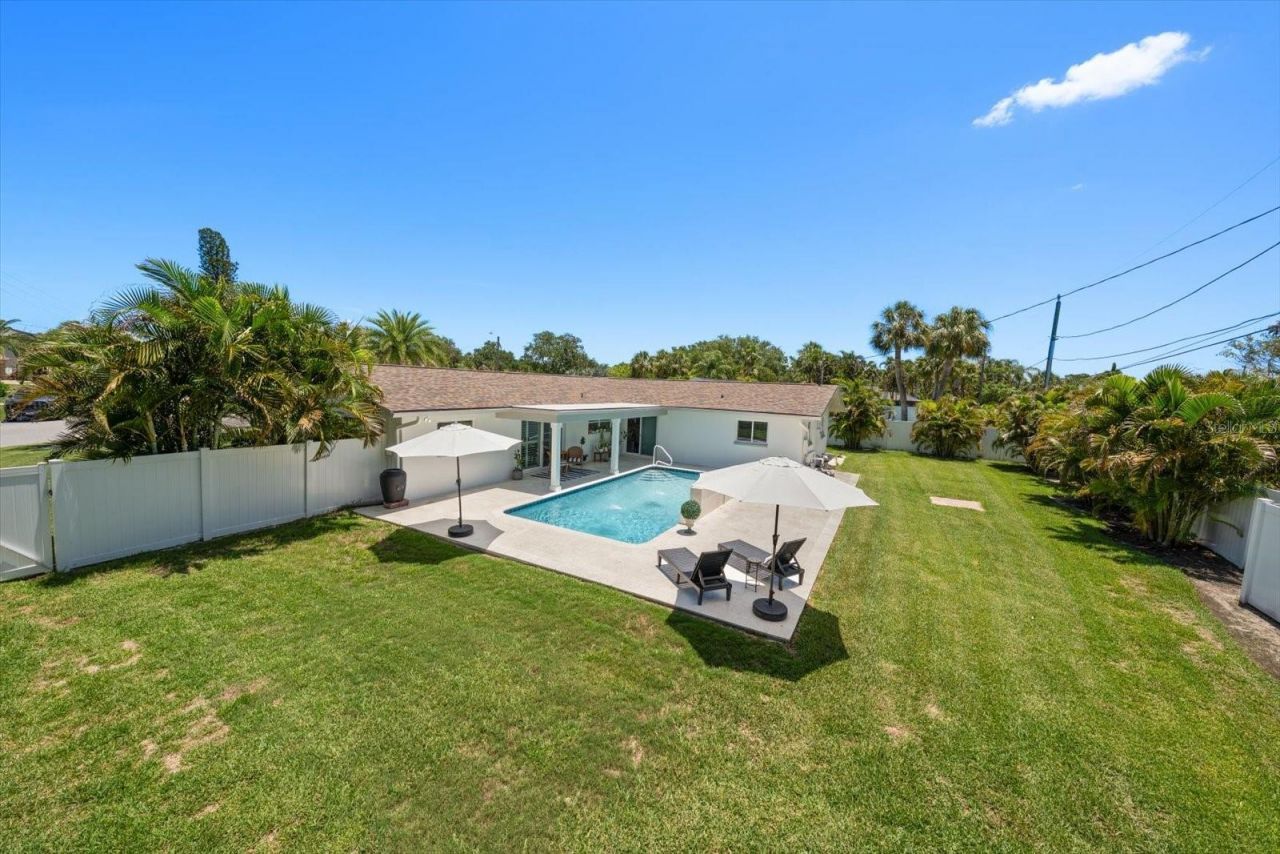 821 Jacaranda Drive, Largo, FL 33770 Photo