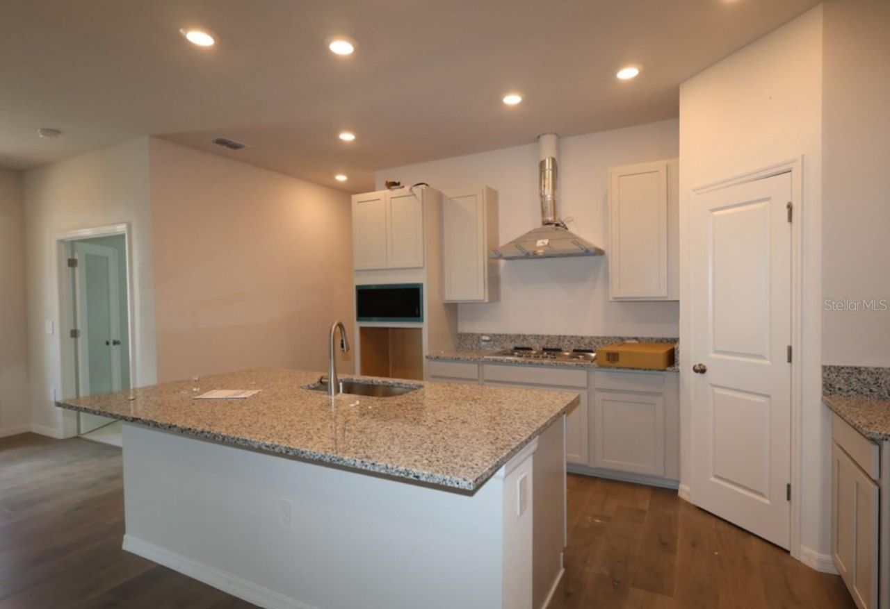 2841 Marrakesh Lane, Sarasota, FL 34234 Photo