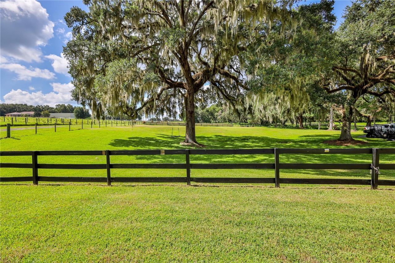 23025 Hayman Road, Brooksville, FL 34602 Photo