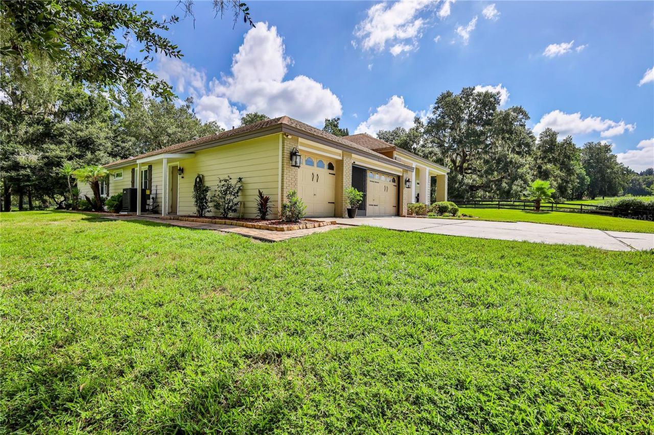 23025 Hayman Road, Brooksville, FL 34602 Photo