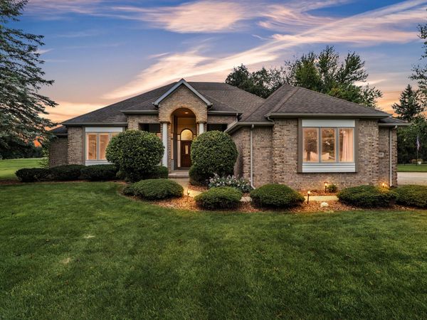 8786 Loire Valley Drive, Tecumseh, MI 49286