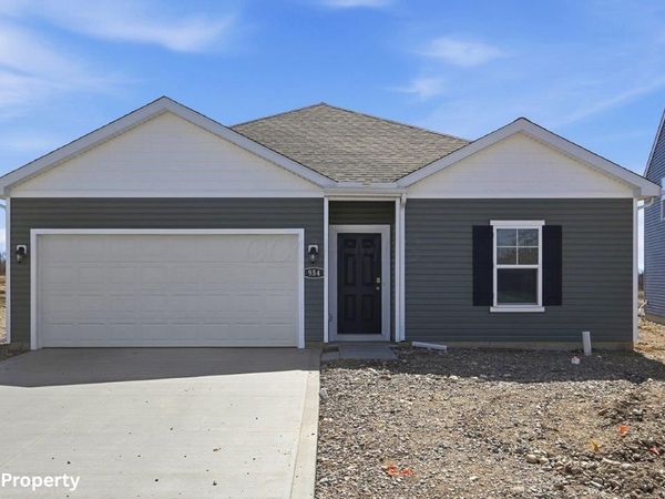 1241 Sherwood Loop , Bellefontaine, OH 43311