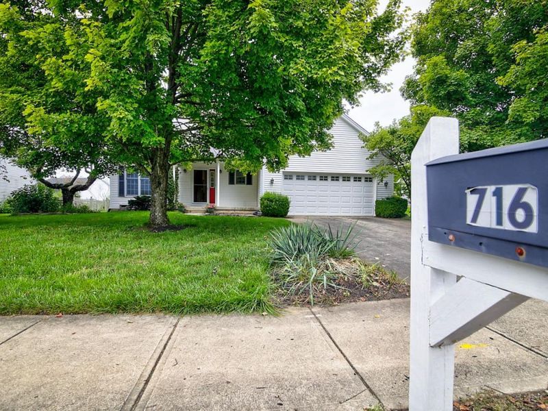 716 Winding Brook Drive, Oxford, OH 45056 Photo 3