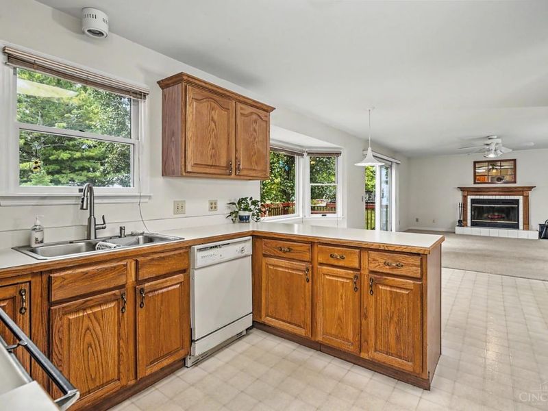 716 Winding Brook Drive, Oxford, OH 45056 Photo 6