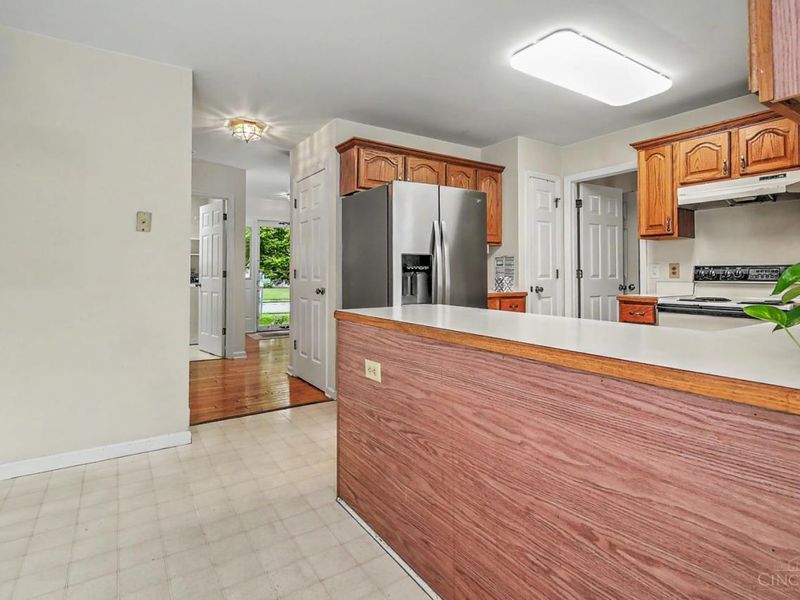 716 Winding Brook Drive, Oxford, OH 45056 Photo 8