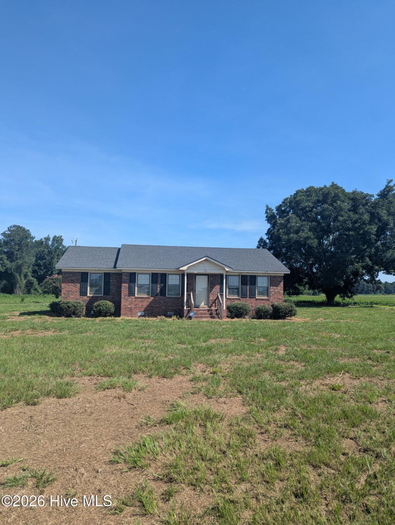 970 High House Road, Clinton, NC 28328 Main Photo