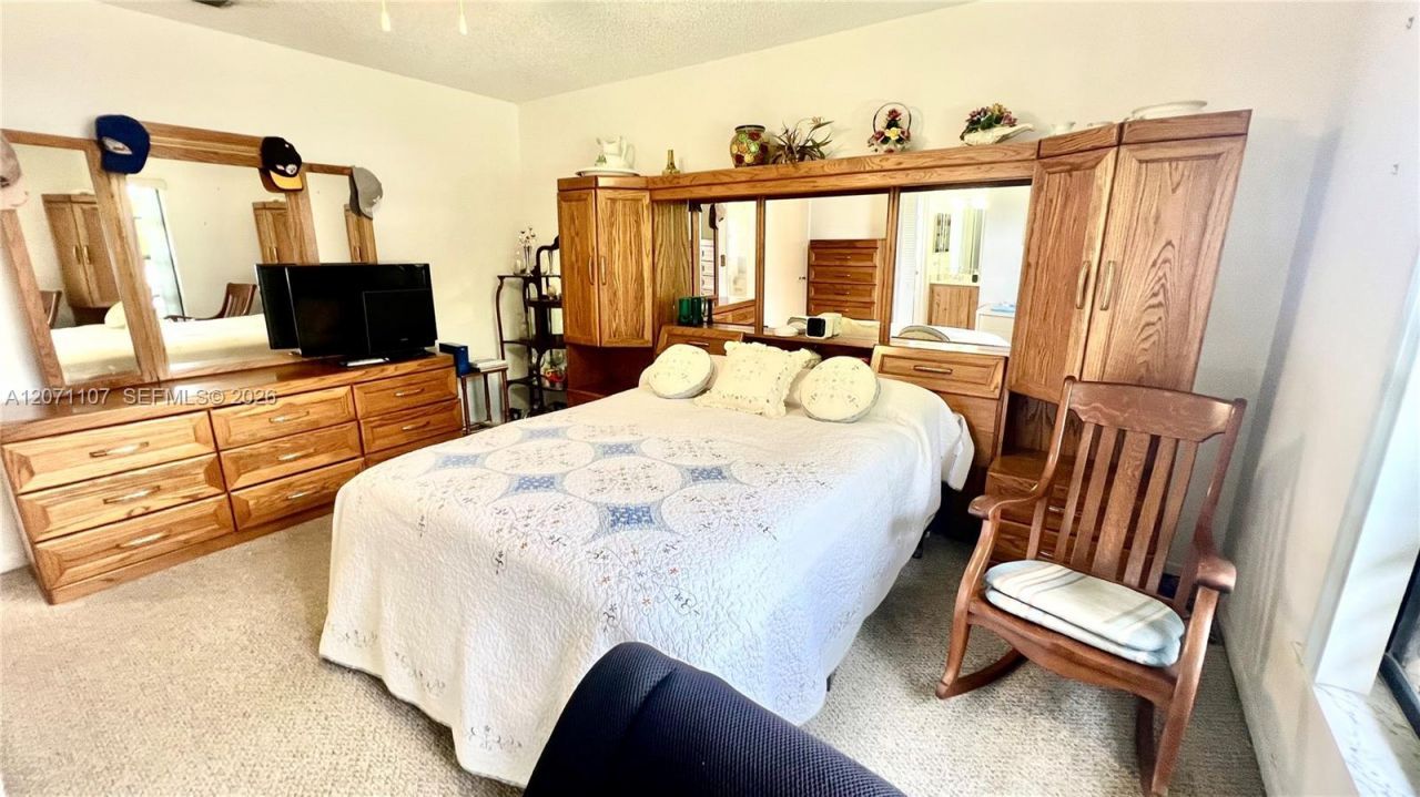 5437 Mendoza St , West Palm Beach, FL 33415 Photo